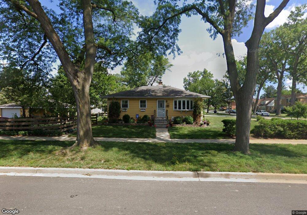 1632 Riverview Ave, Des Plaines, IL 60018 - photo 1