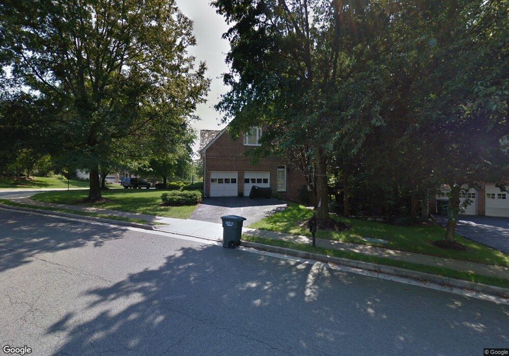 9332 Braymore Cir, Fairfax Station, VA 22039 - photo 1