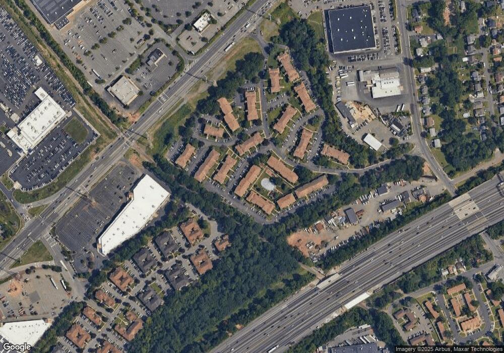 908 Edison Glen Te, Edison, NJ 08837 - photo 1