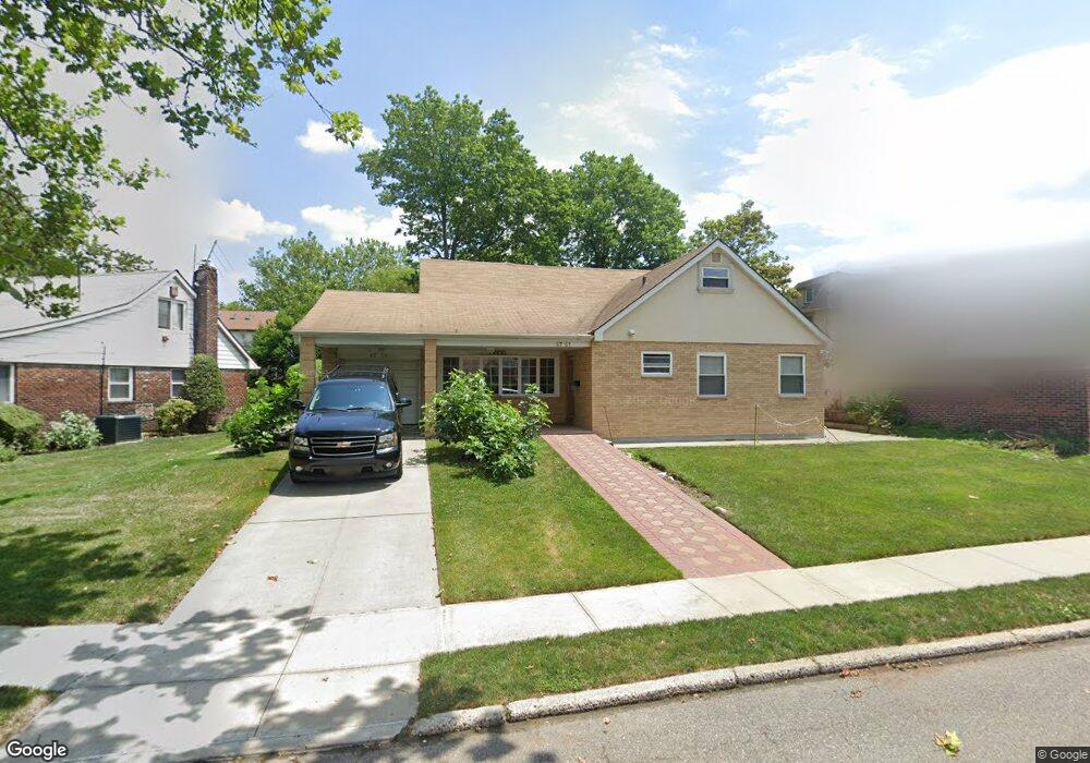 67-51 179th St, Flushing, NY 11365 - photo 1