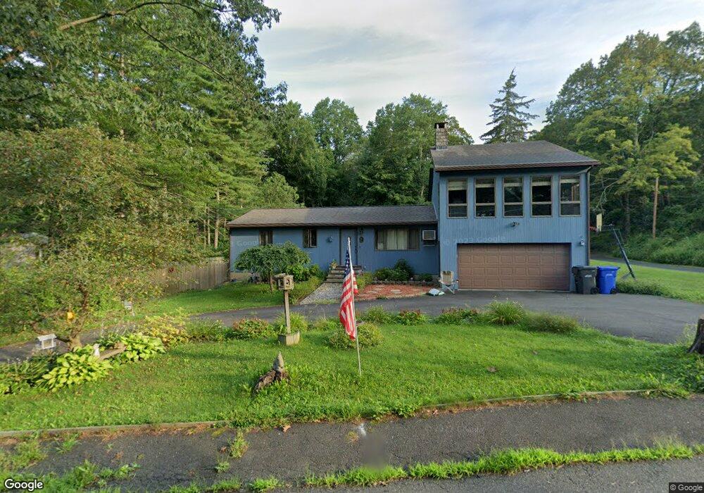 9 Midrocks Rd, Ridgefield, CT 06877 - photo 1