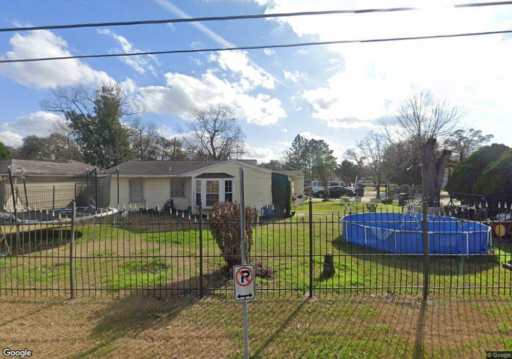 2903 Metcalf St, Houston, TX 77017 - photo 1