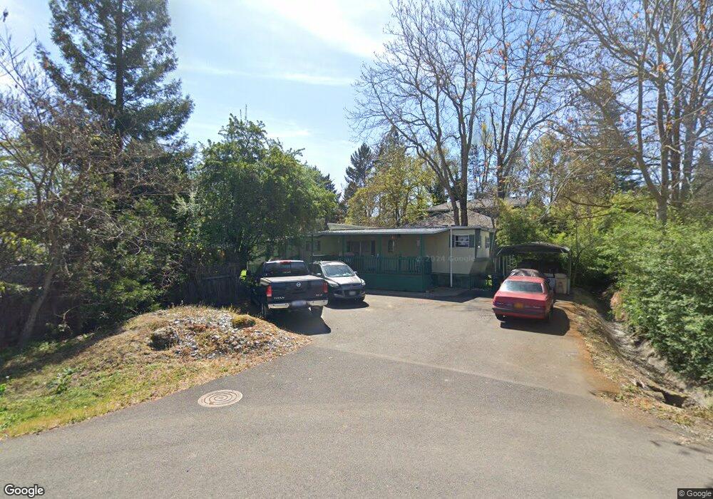 441 Edgewater Dr, Grants Pass, OR 97527 - photo 1