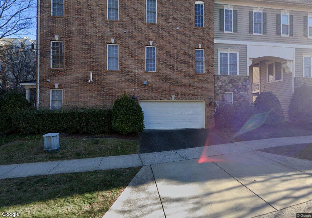553 Cedar Spring St, Gaithersburg, MD 20877 - photo 1
