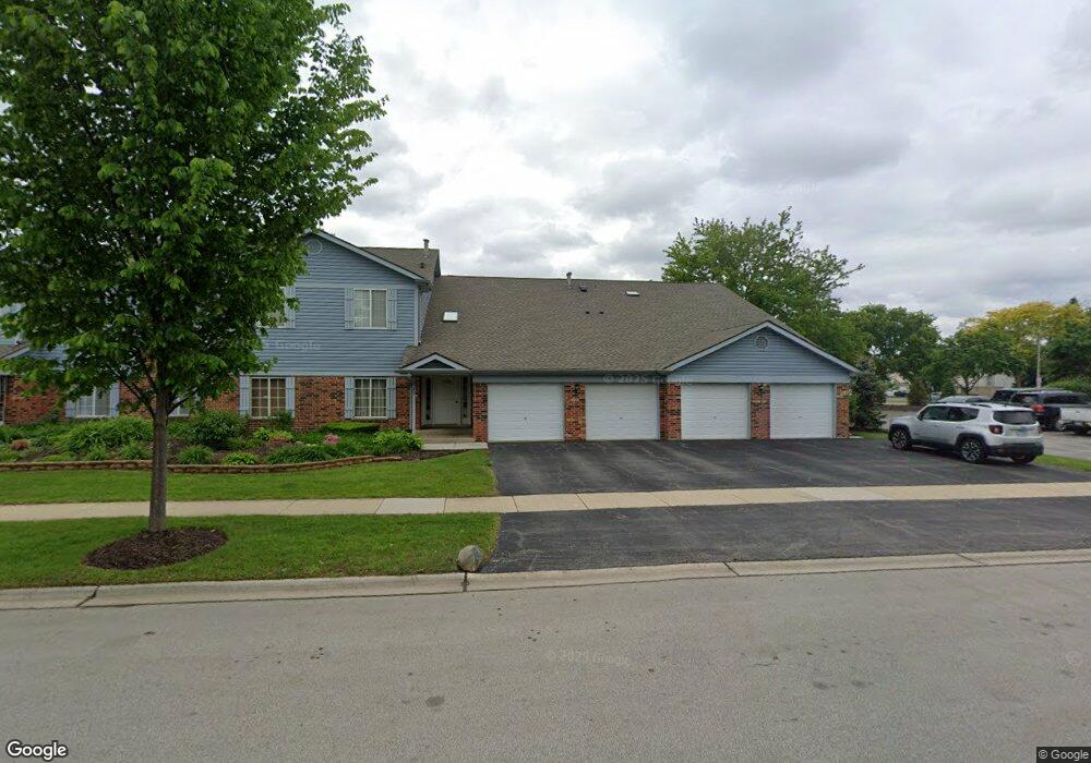 1745 Chesapeake Ln unit 7, Schaumburg, IL 60193 - photo 1