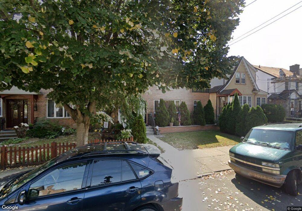 2911 165th St, Flushing, NY 11358 - photo 1