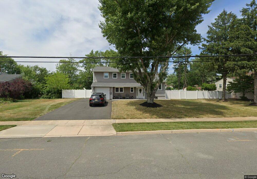 184 Throckmorton Ln, Old Bridge, NJ 08857 - photo 1