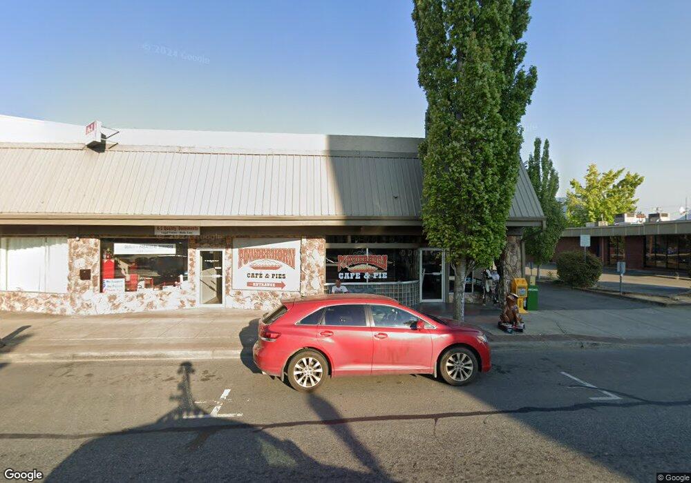 321 NE 6th St, Grants Pass, OR 97526 - photo 1