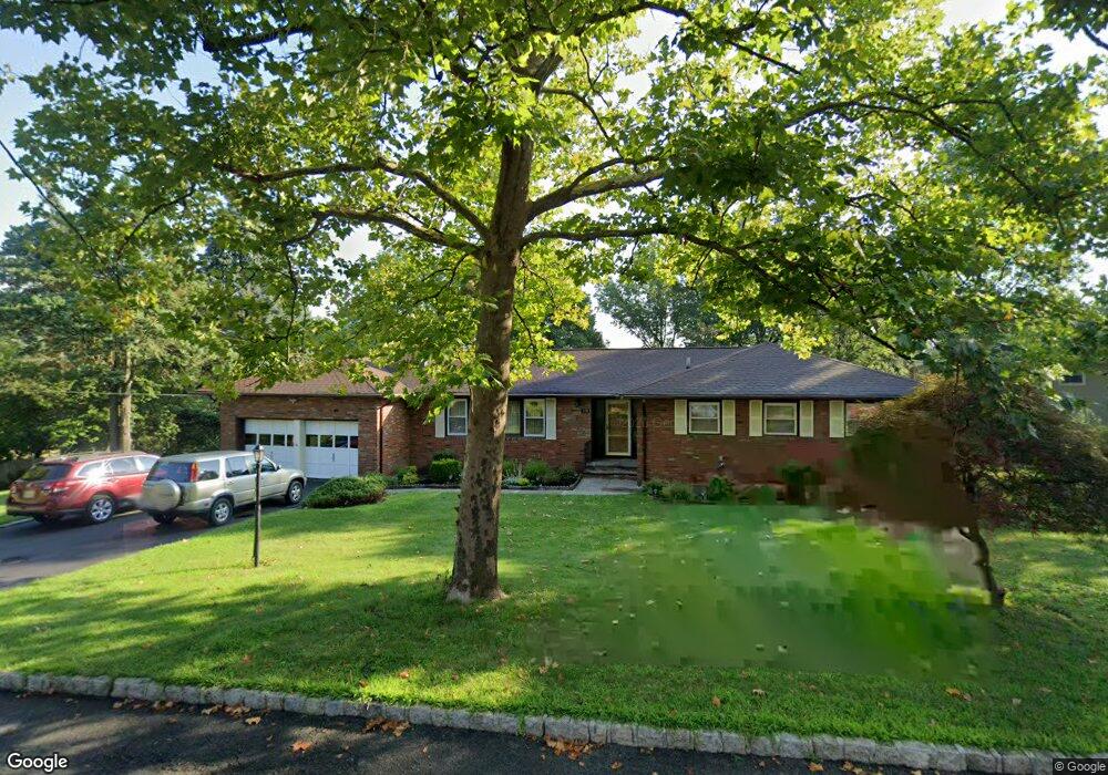 178 Chipmunk Hill, Mountainside, NJ 07092 - photo 1