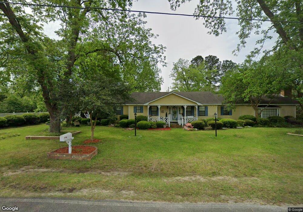 135 Royal Ct, Fitzgerald, GA 31750 - photo 1