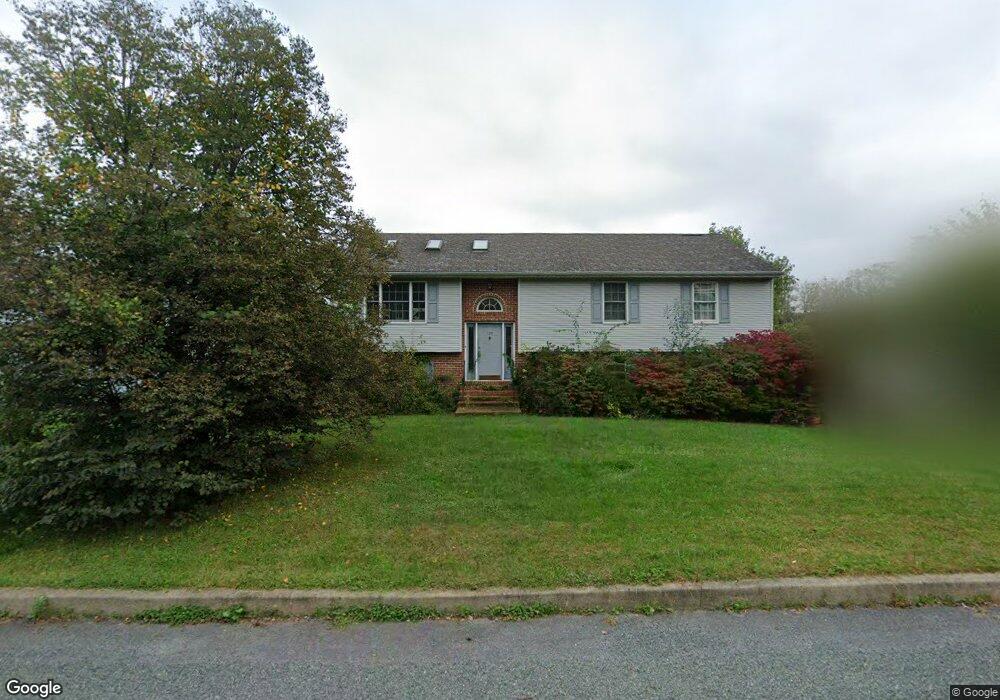 125 Pheasant Run Rd, Boyertown, PA 19512 - photo 1