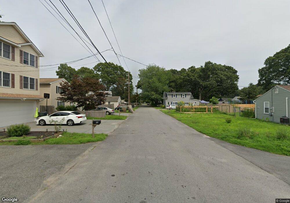 478 Oakhurst Ave, Warwick, RI 02886 - photo 1