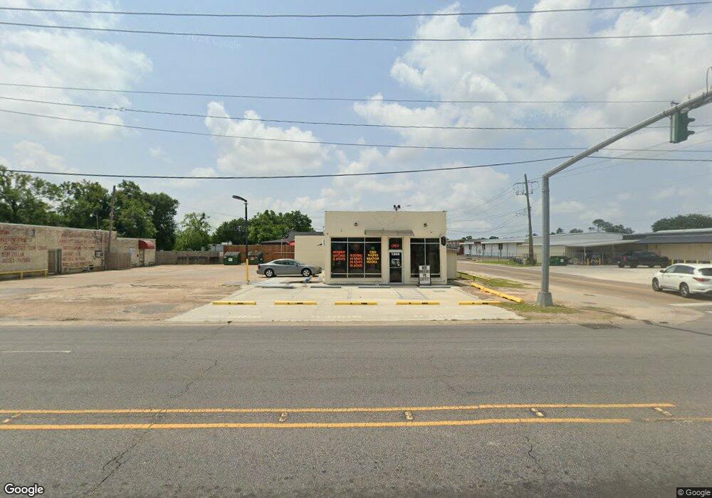 1800 Broad St, Lake Charles, LA 70601 - photo 1