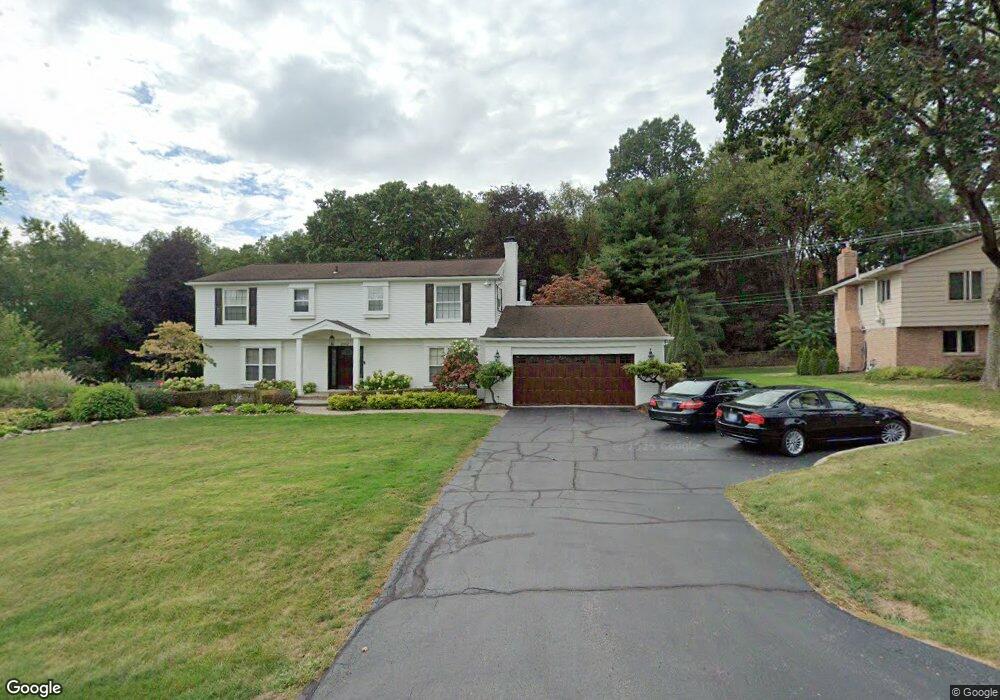 6882 Spruce Dr, Bloomfield Hills, MI 48301 - photo 1