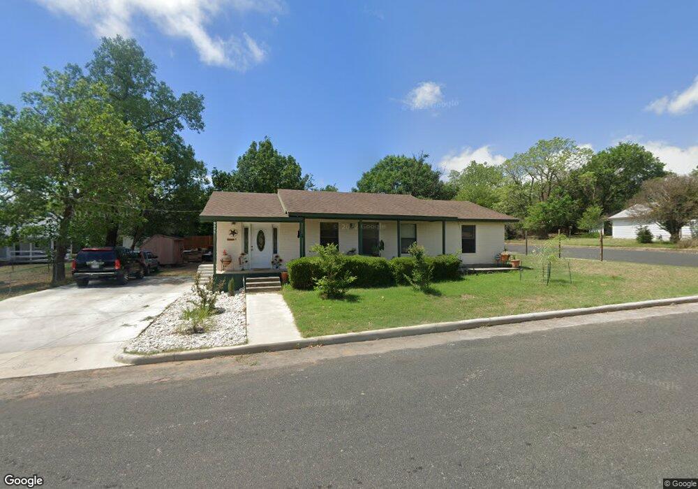 305 W Walch Ave, Fredericksburg, TX 78624 - photo 1