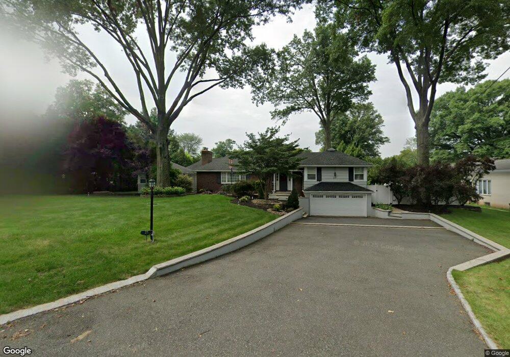 27 Briarheath Ln, Clark, NJ 07066 - photo 1