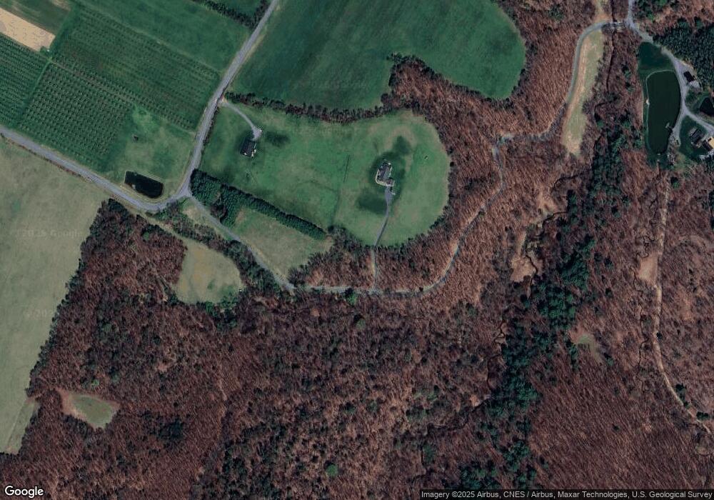 886 Middle Fork Rd, Cross Junction, VA 22625 - photo 1