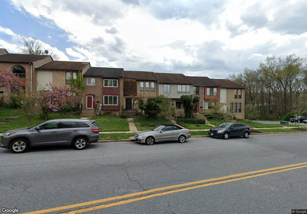 8741 Brae Brooke Dr, Lanham, MD 20706 - photo 1