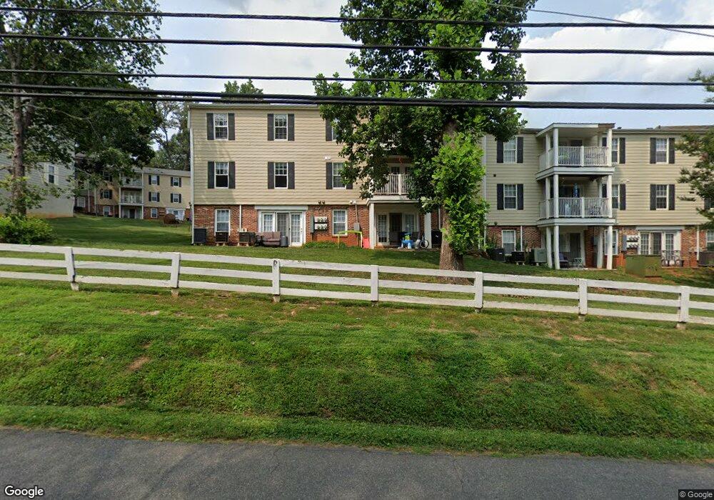 1325 Villa Way unit B, Charlottesville, VA 22903 - photo 1
