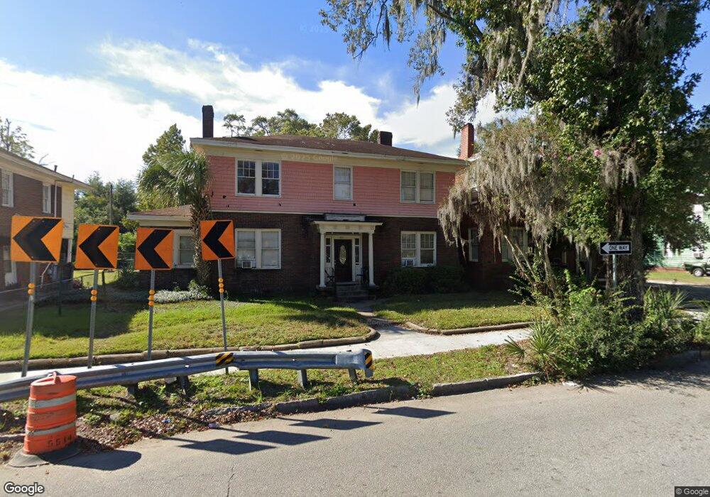 911 W 37th St, Savannah, GA 31415 - photo 1