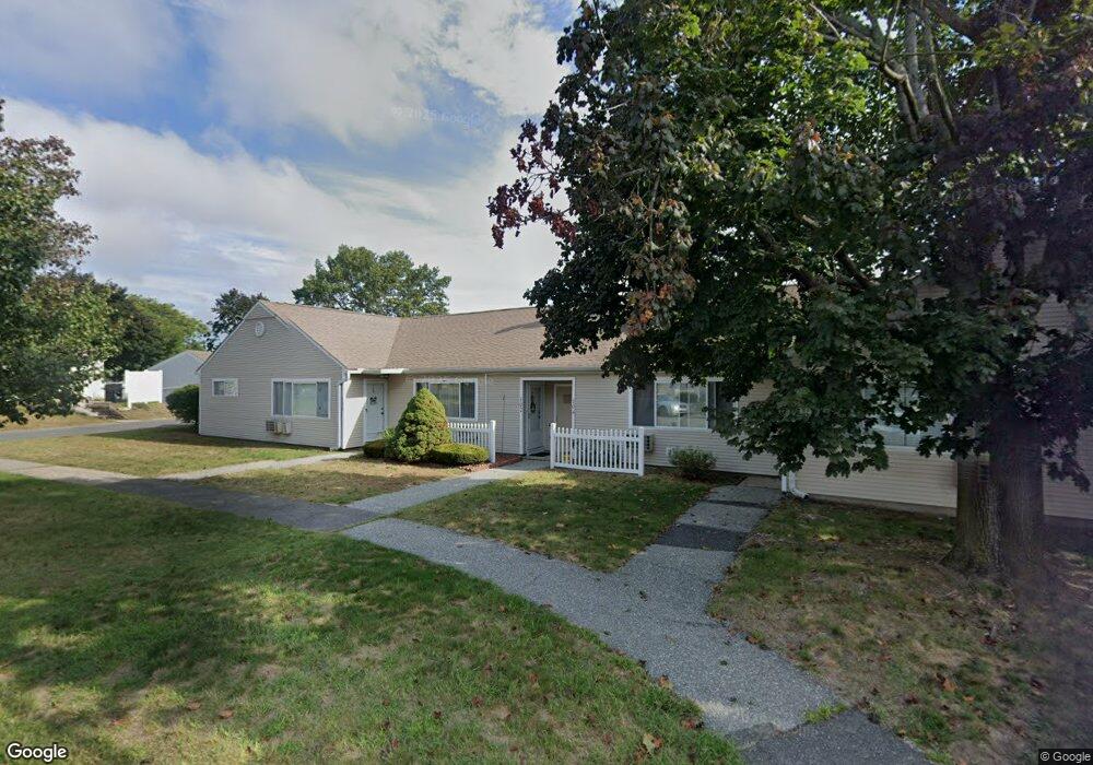 102 Mitchell Dr, Chicopee, MA 01022 - photo 1