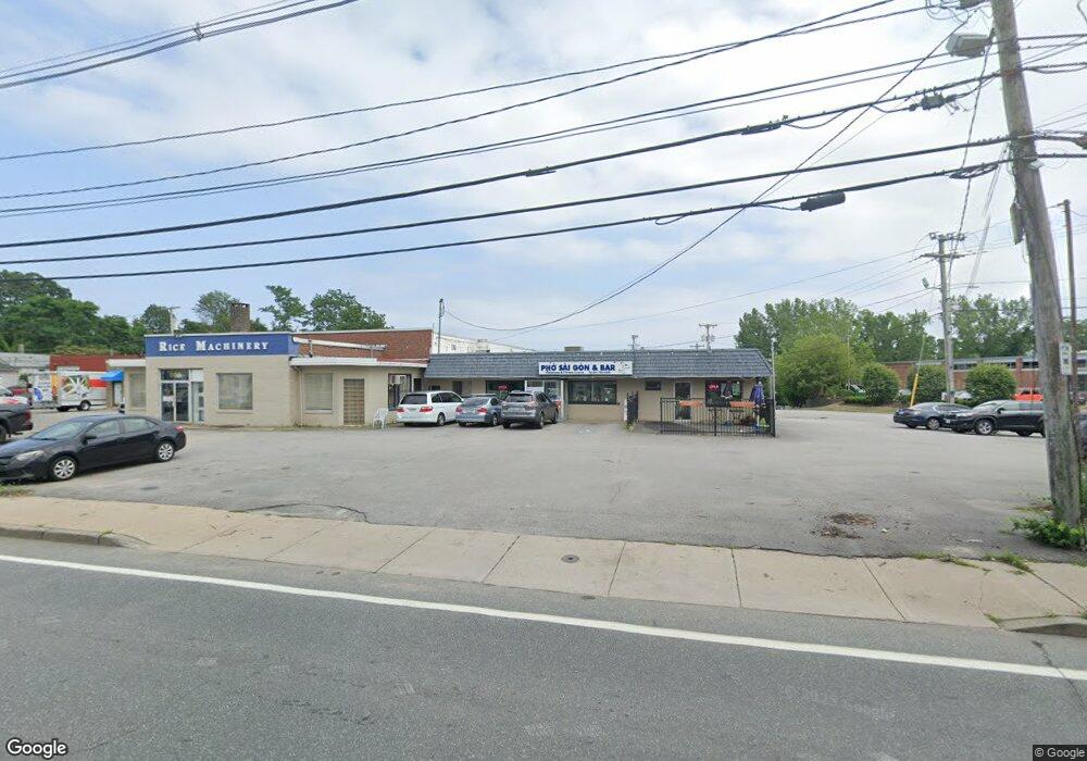 1106 Pontiac Ave, Cranston, RI 02920 - photo 1