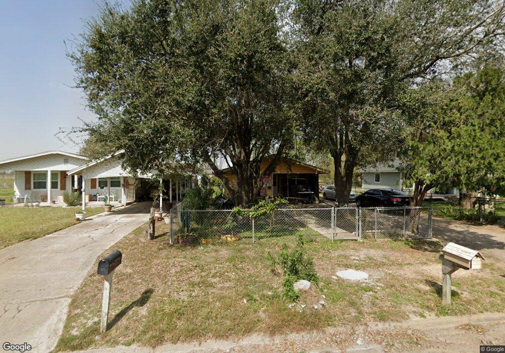 423 S 5th St, Donna, TX 78537 - photo 1