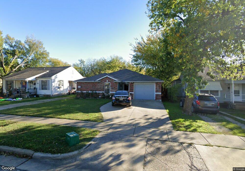 510 SW 6th St, Grand Prairie, TX 75051 - photo 1