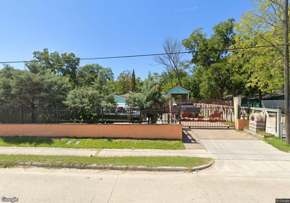 7301 Lockwood Dr, Houston, TX 77016 - photo 1