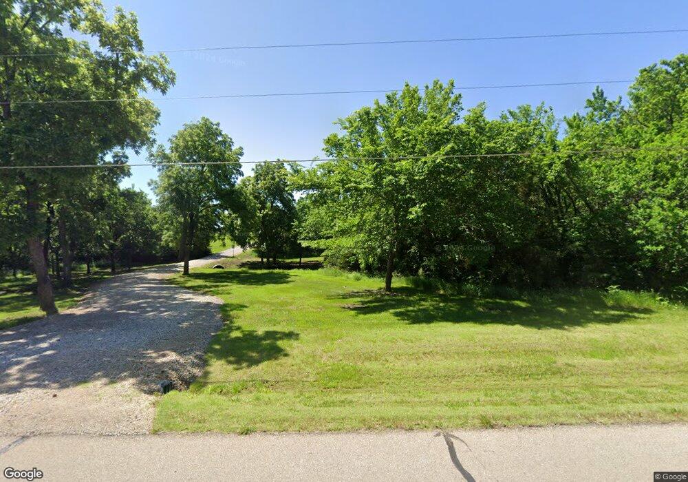 8635 SW 37th St, Topeka, KS 66614 - photo 1