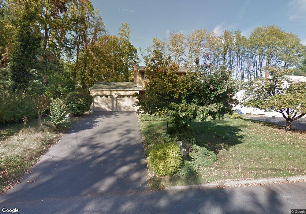 44 Calvert Ave W, Edison, NJ 08820 - photo 1