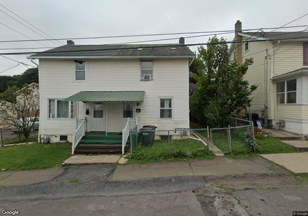 454 E Cranberry Ave, Hazleton, PA 18201 - photo 1