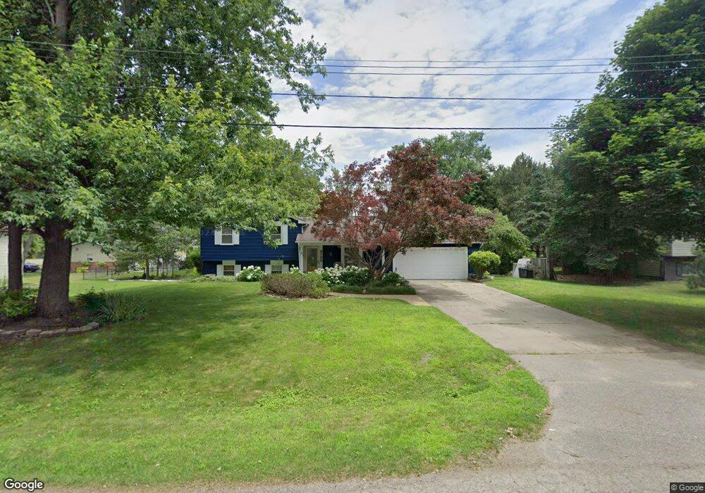 2125 Moorgate Dr, West Bloomfield, MI 48324 - photo 1