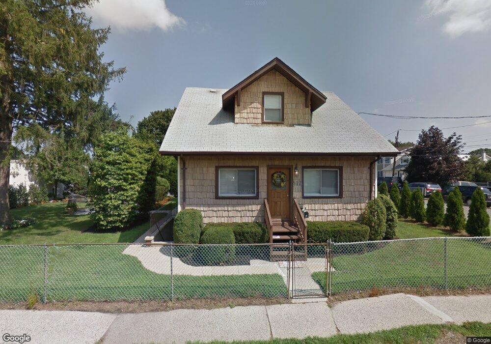 512 Central Ave, Bethpage, NY 11714 - photo 1