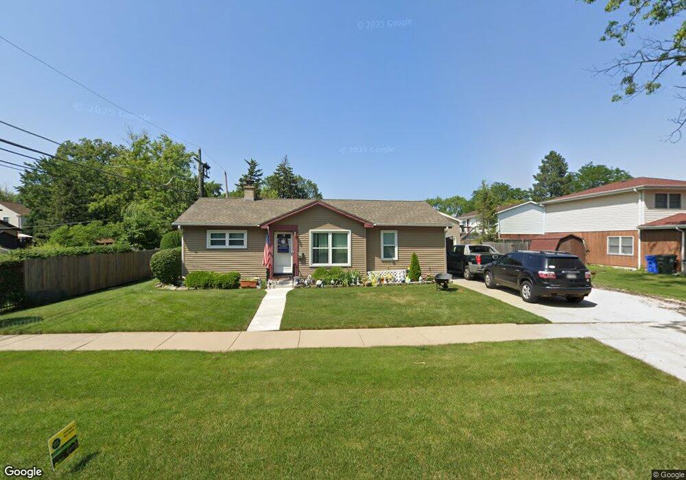 1172 E Walnut Ave, Des Plaines, IL 60016 - photo 1