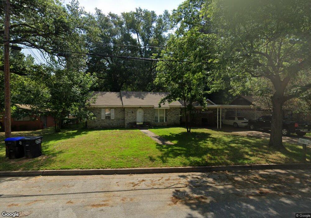 447 Glover Dr, Longview, TX 75601 - photo 1
