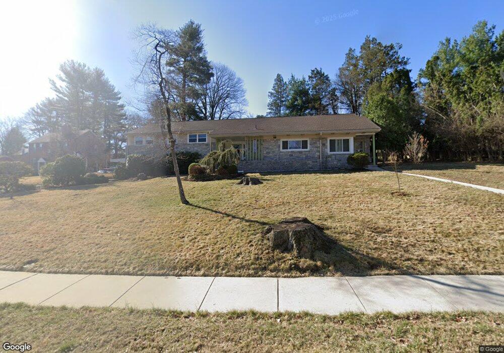 1212 Parkside Dr S, Reading, PA 19611 - photo 1