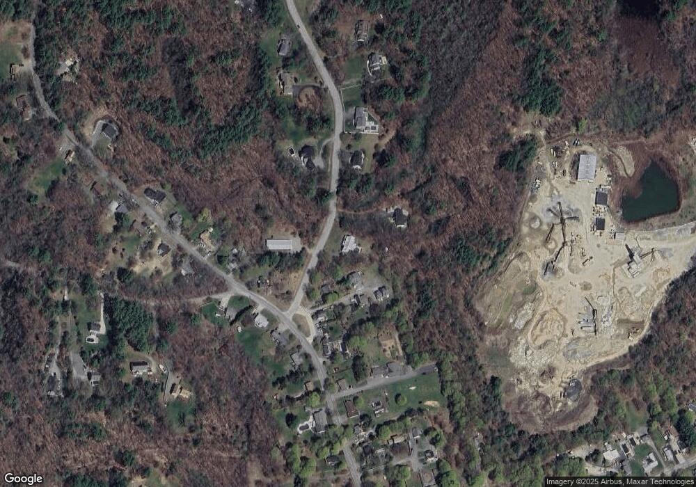 7 Saunders Ln, Rowley, MA 01969 - photo 1