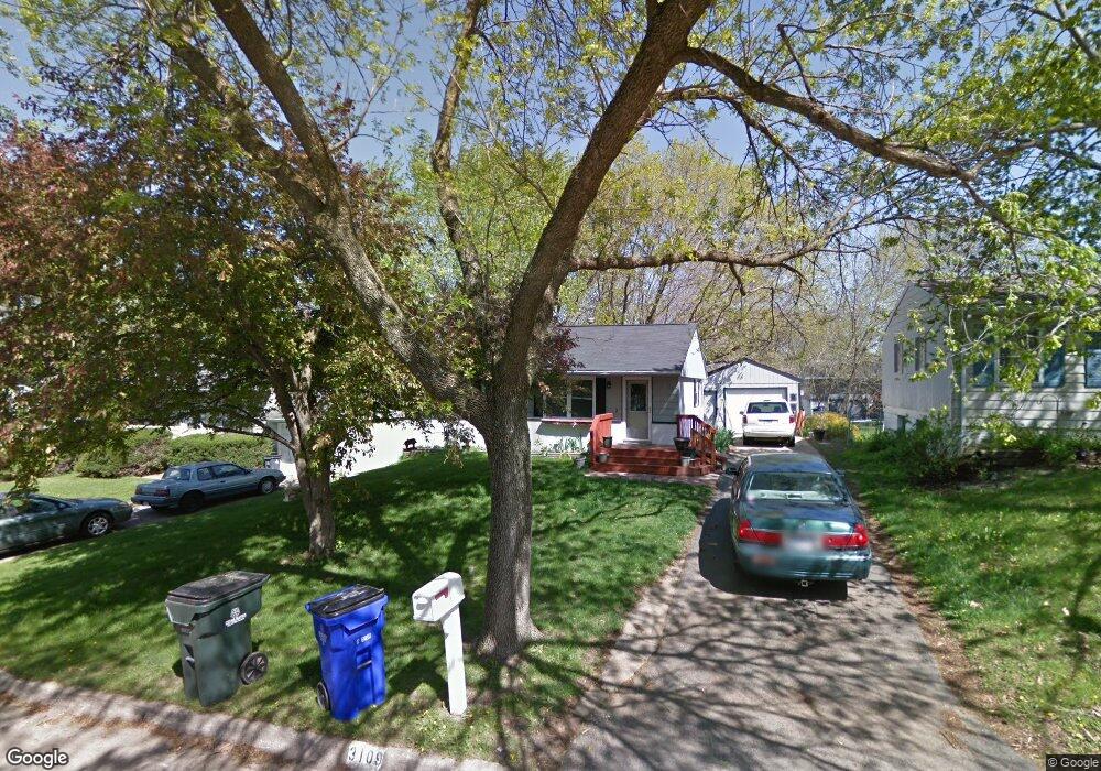 3109 Huxley Ln SW, Cedar Rapids, IA 52404 - photo 1