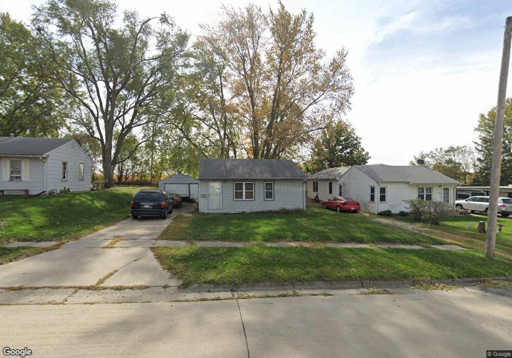 2401 S 8th Ave E, Newton, IA 50208 - photo 1