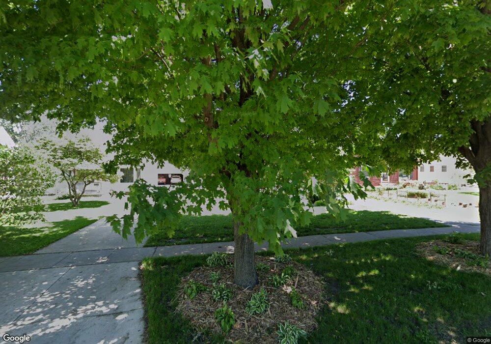 1941 W 6th St, Waterloo, IA 50702 - photo 1