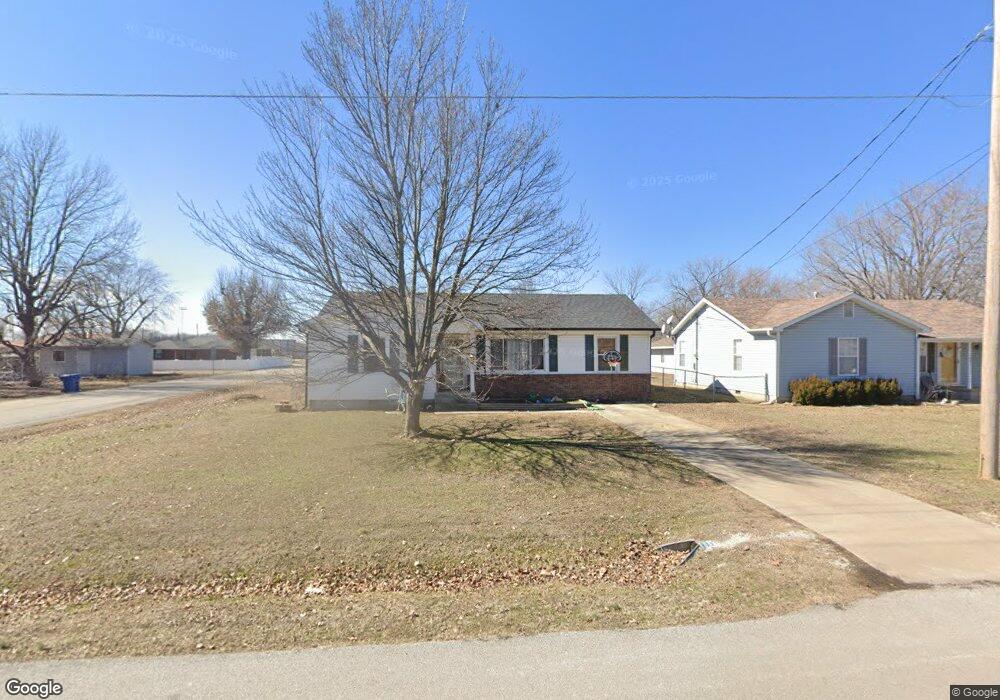 302 N Broadway St, Carl Junction, MO 64834 - photo 1