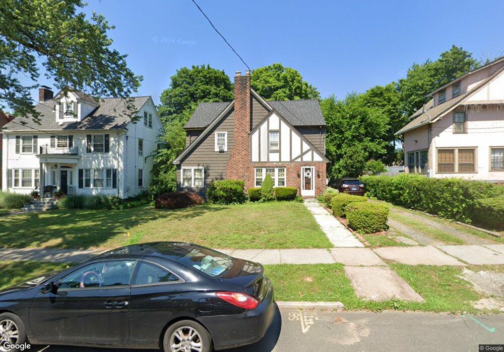 81 Canterbury St, Hartford, CT 06112 - photo 1