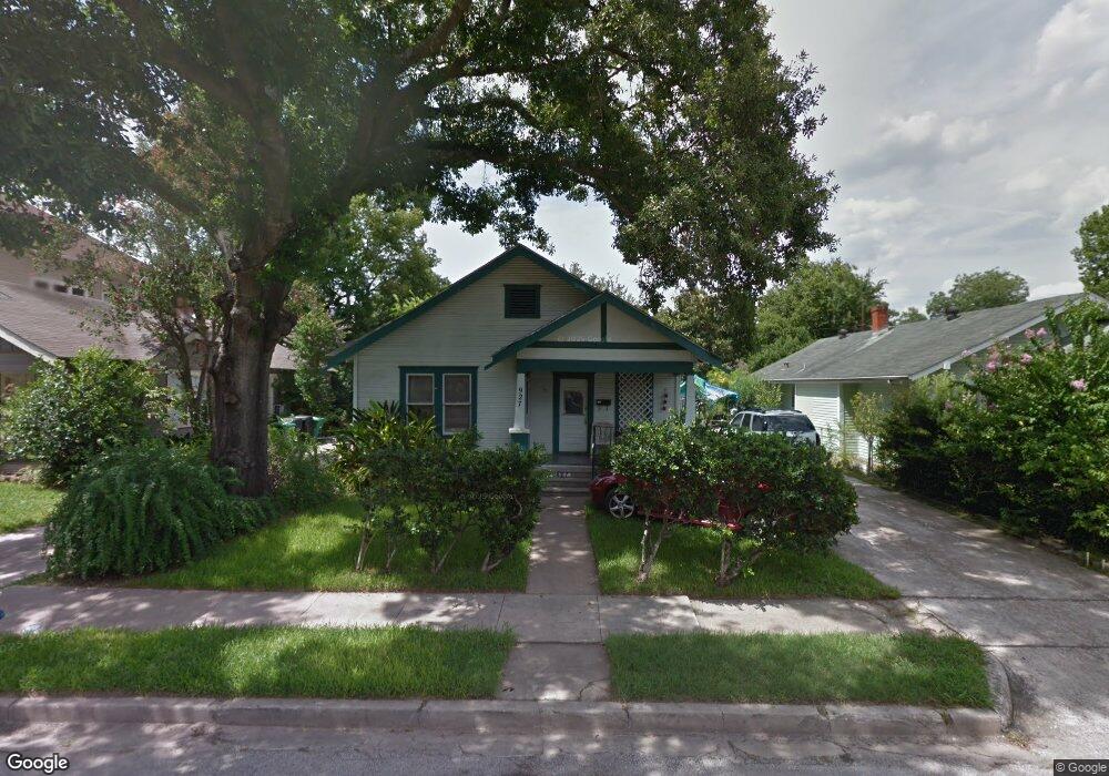 927 Omar St, Houston, TX 77009 - photo 1