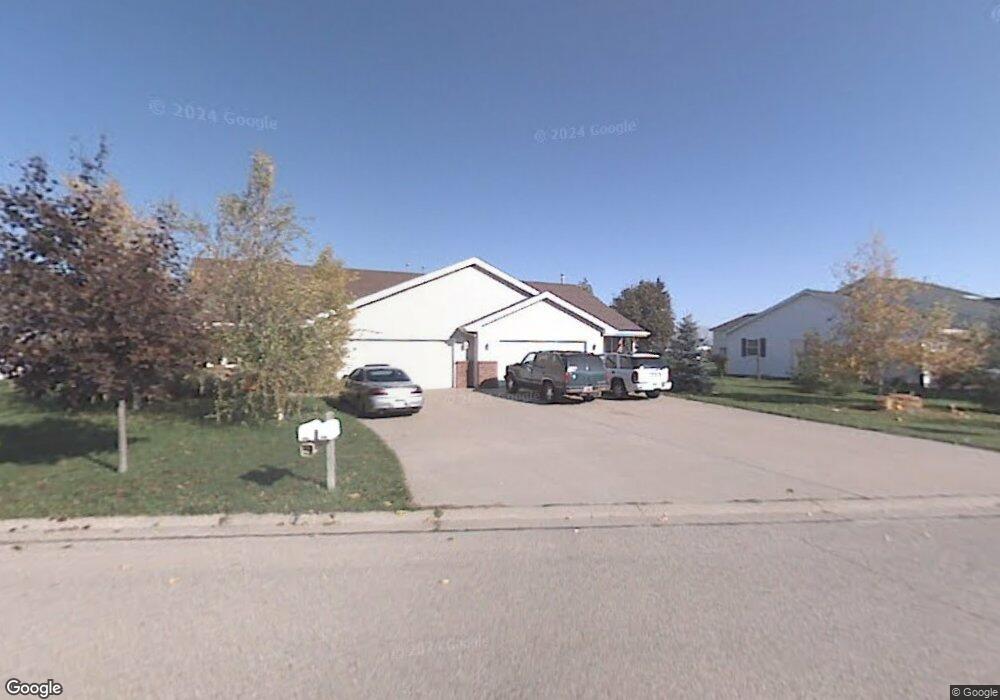 1748 W Roselawn Dr, Appleton, WI 54914 - photo 1