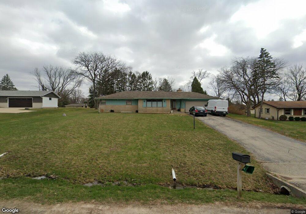 S64W13021 Kipling Ct, Muskego, WI 53150 - photo 1