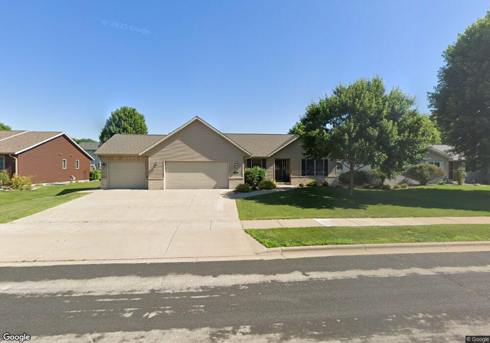 1011 Greenwood St, Holmen, WI 54636 - photo 1