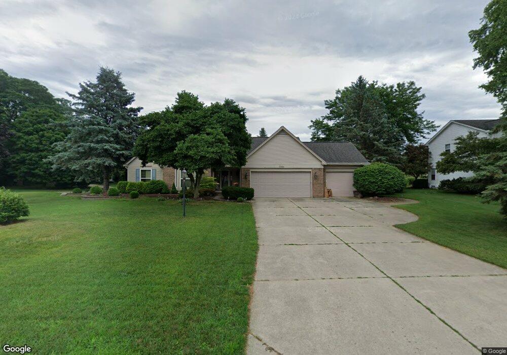 7380 Willow Oak Dr, West Bloomfield, MI 48324 - photo 1