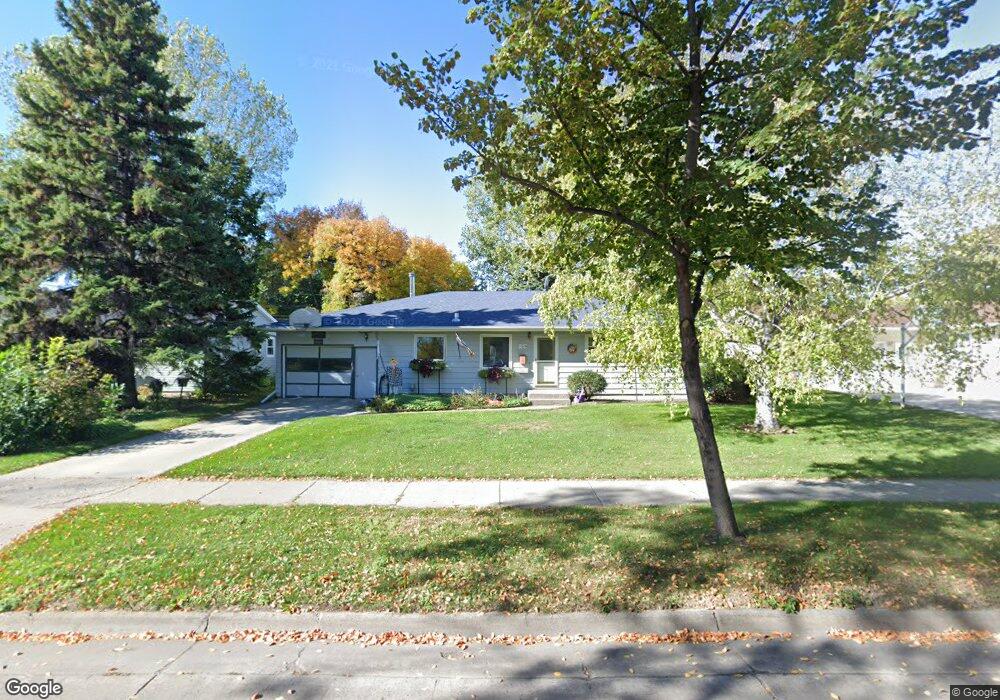 1418 S 17th St, Grand Forks, ND 58201 - photo 1