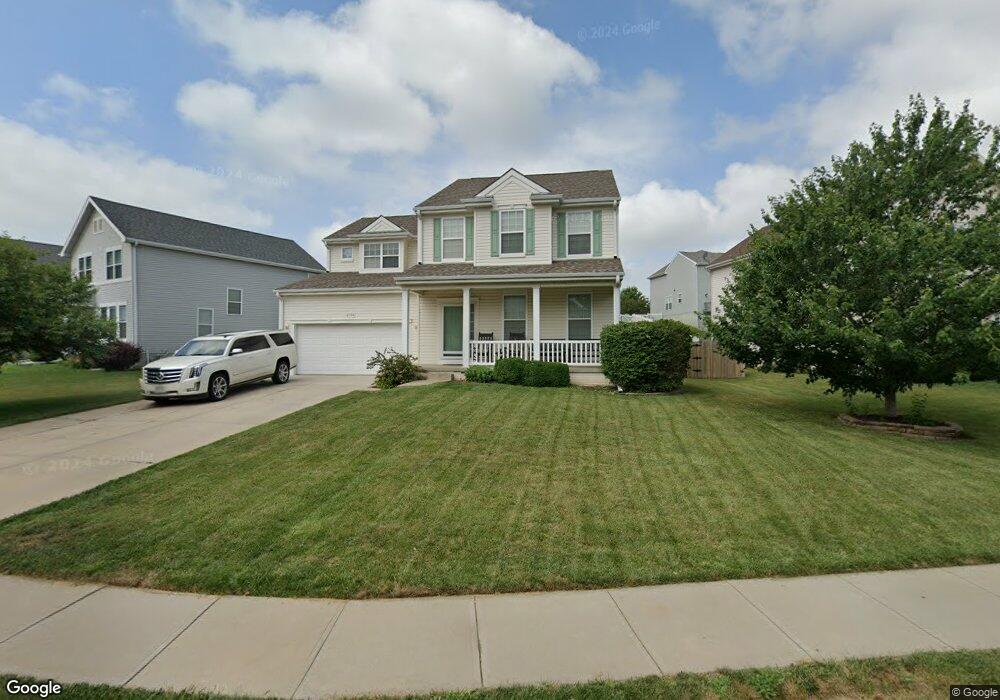 2106 S River Rock Dr, Papillion, NE 68046 - photo 1